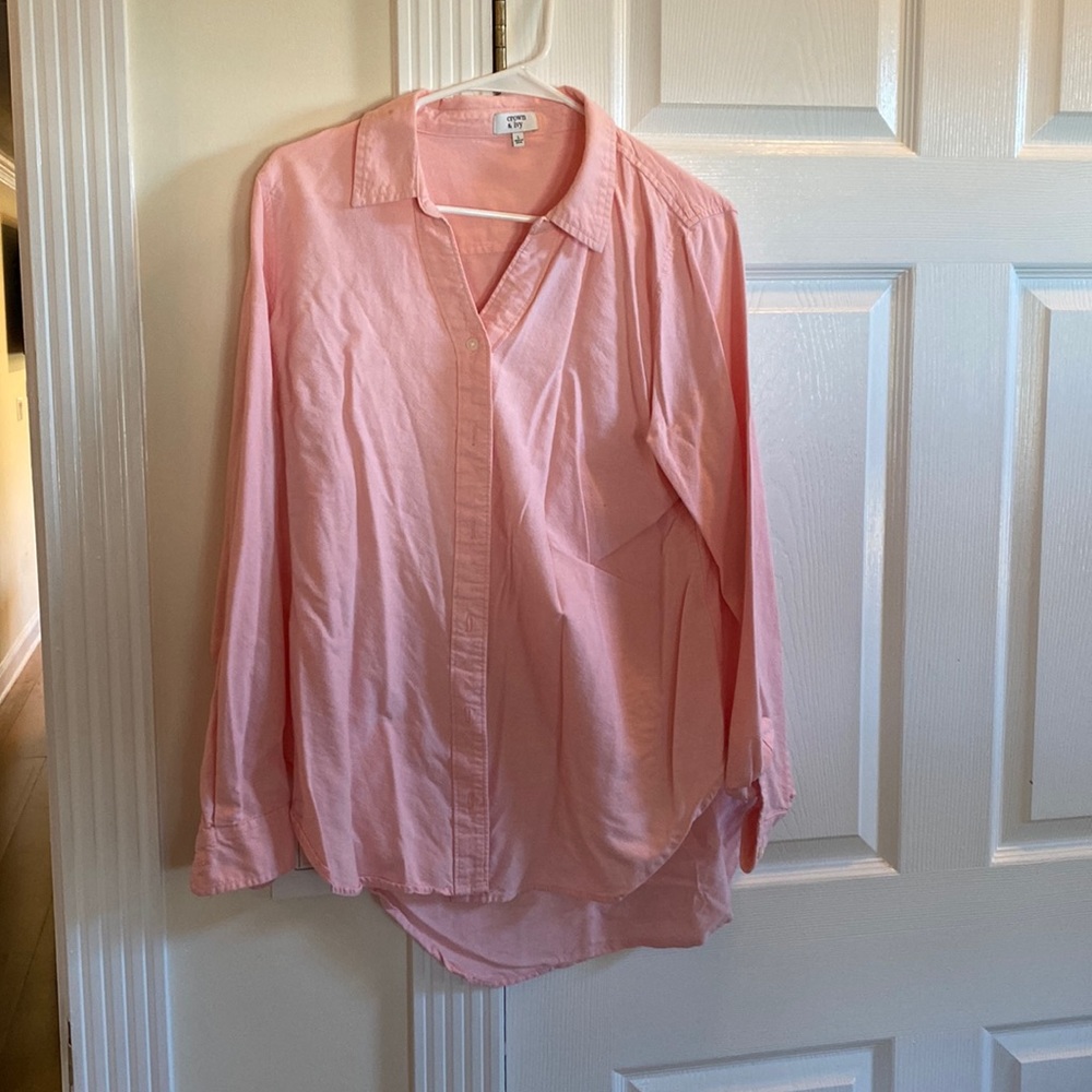Crown & Ivy Pink Oxford